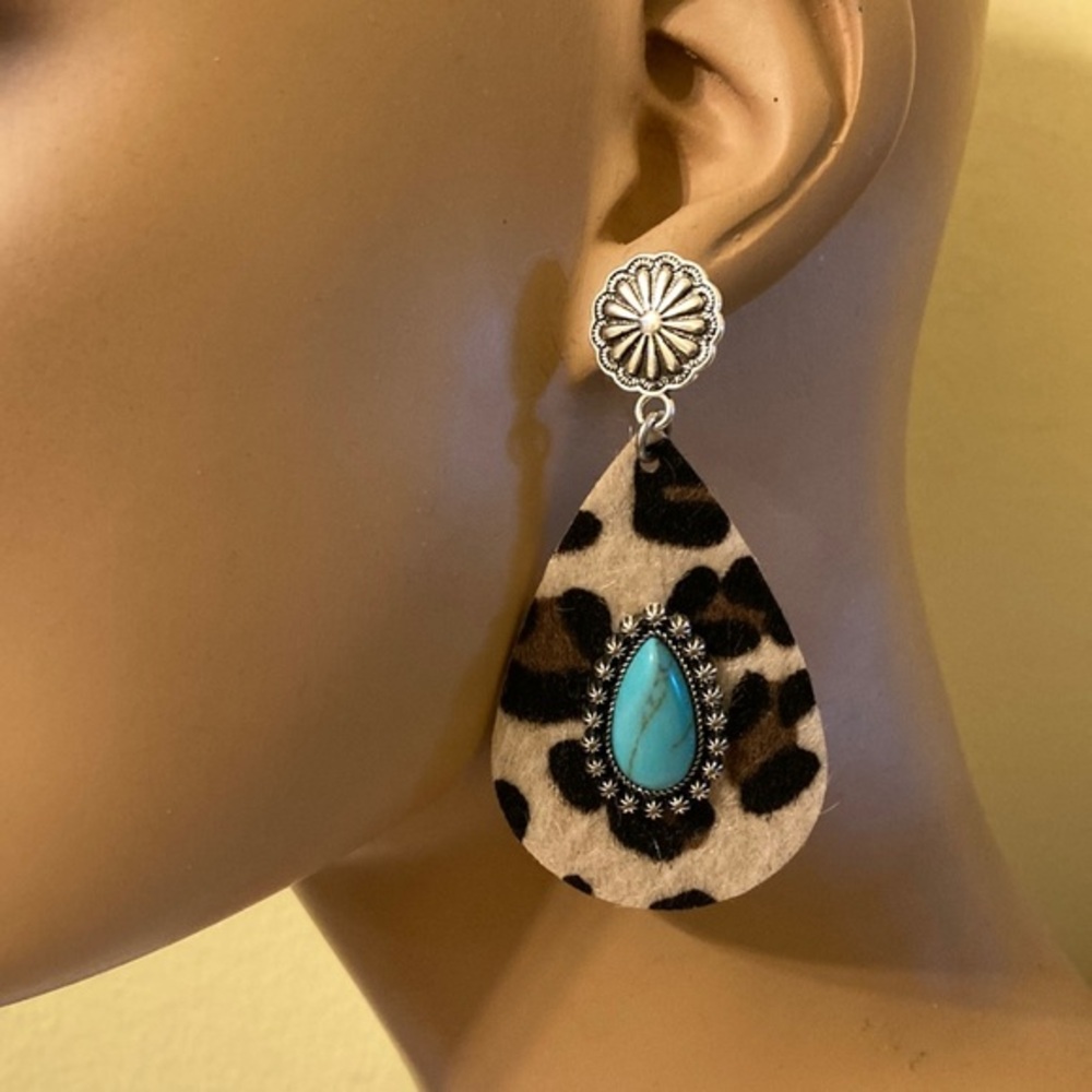 NWT Atterri faux cowhide & turquoise on silvertone teardrop earrings